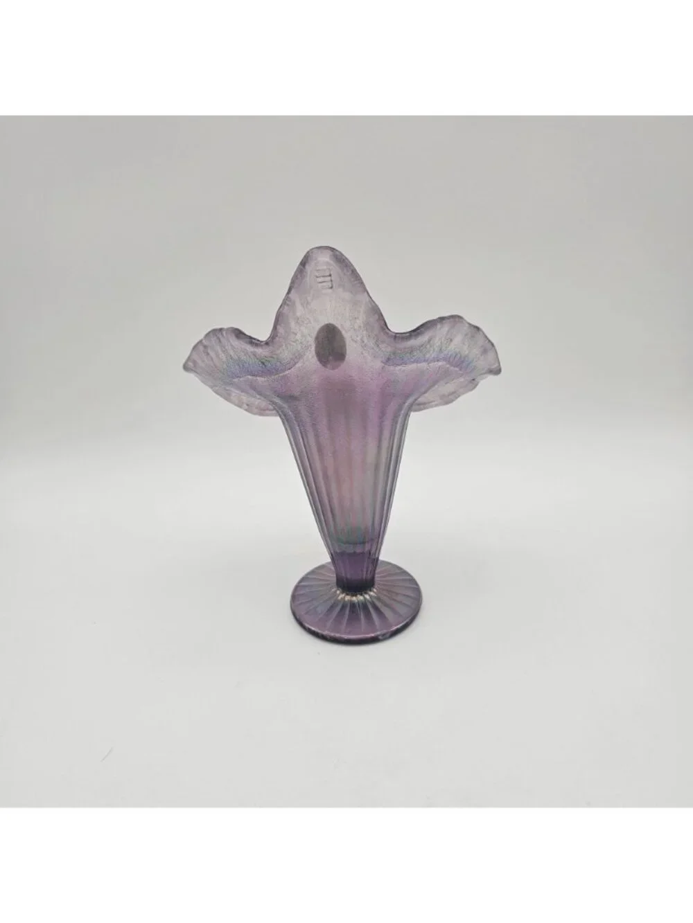 Fenton Lavender Purple Iridescent Crackle Jack in the Pulpit Vase